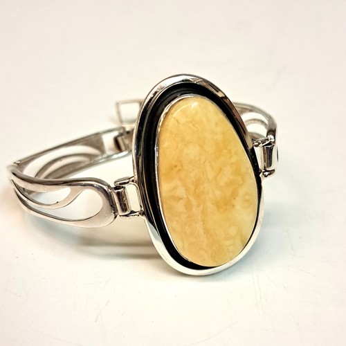 Click to view detail for HWG-2408 Bracelet, Butterscotch, Oval $245